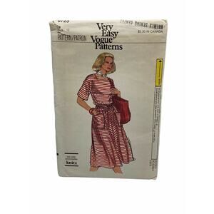 Vogue 9723 Misses Semi Fitted Flared Pullover Dress Sewing Pattern Size 12
